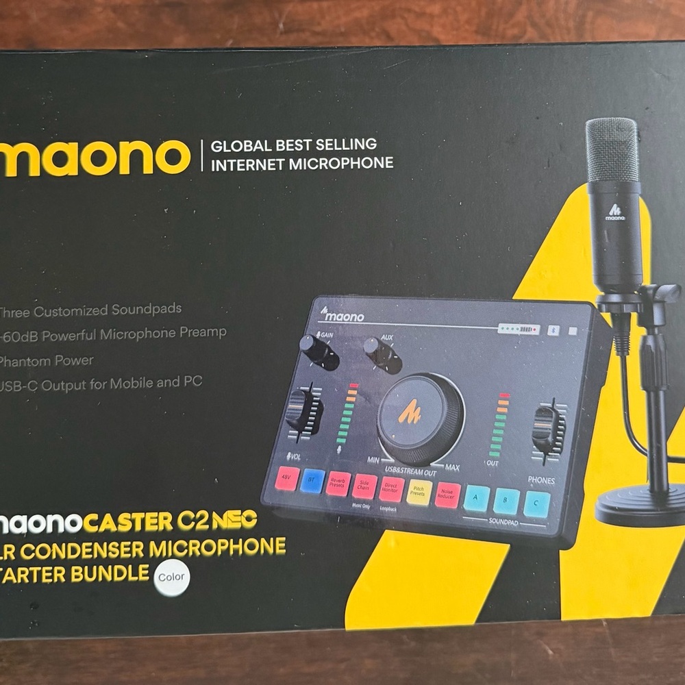 Black Internet Microphone Bundle